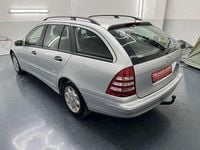 Gebraucht Mercedes C200 Classic 122 PS (89 kW) 2005 Grau Kombi