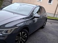 Gebraucht VW Golf Move 131 PS (96 kW) 2023 Grau Limousine