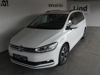 Gebraucht VW Touran Comfortline 150 PS (110 kW) 2022 Weiss  normal Van / Kleinbus