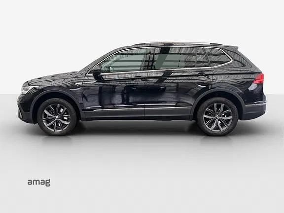 Gebraucht VW Tiguan Allspace Life 190 PS (139 kW) 2022 Deepblack perleffekt SUV
