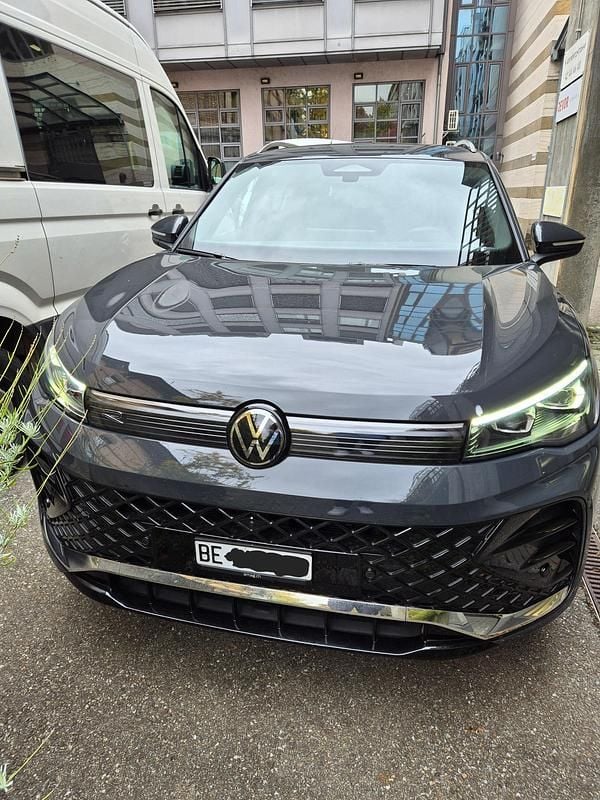 Gebraucht 2024 VW Tiguan R-line SUV | CHF 43’000 (Guter Preis) - Bild 1/4