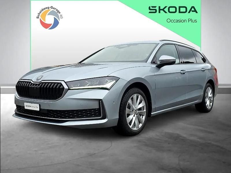 Gebraucht Skoda Superb Selection 193 PS (141 kW) 2025 Silber Kombi
