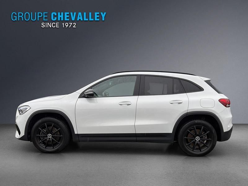 Gebraucht Mercedes GLA250 AMG line 217 PS (159 kW) 2021 Weiss SUV