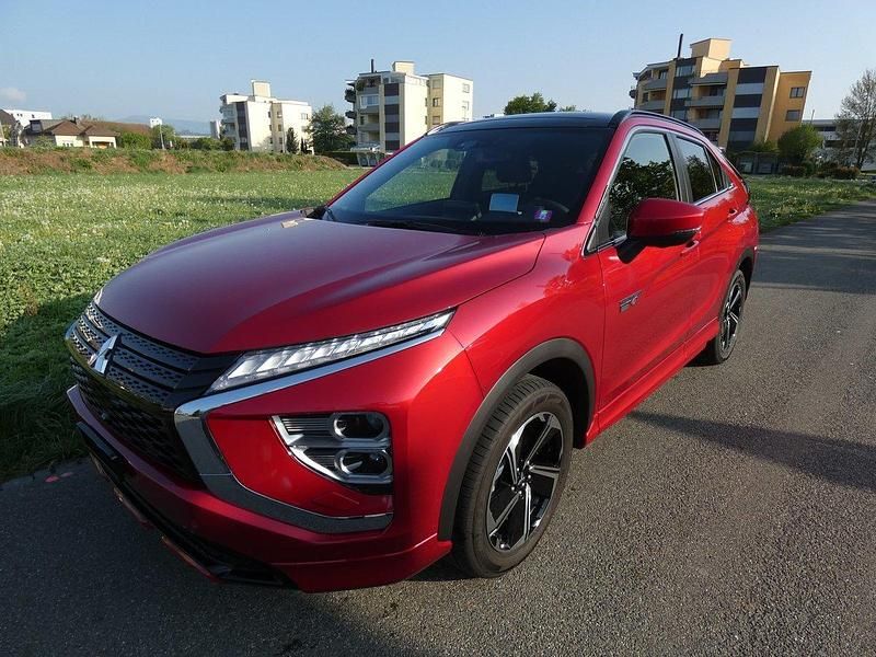 Gebraucht Mitsubishi Eclipse Cross 255 PS (187 kW) 2021 Rot SUV