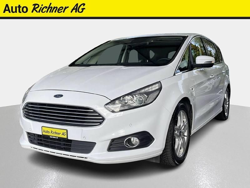 Gebraucht Ford S-MAX Titanium 190 PS (139 kW) 2018 Weiss Van / Kleinbus