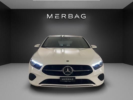 Gebraucht Mercedes A250 Progressive 224 PS (164 kW) 2024 Weiss Limousine