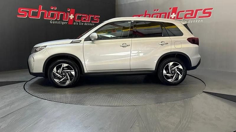 Neu Suzuki Vitara 110 PS (80 kW) 2026 Silber SUV