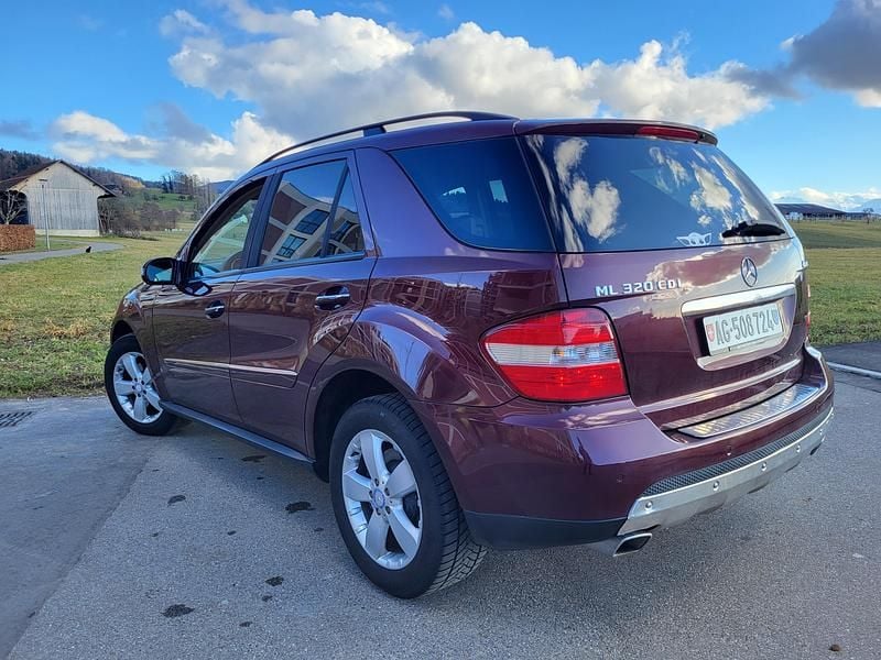 Gebraucht Mercedes ML320 224 PS (164 kW) 2008 SUV