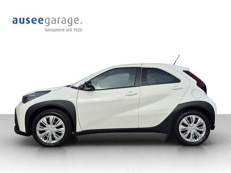 Neu Toyota Aygo X Comfort 92 PS (67 kW) 2026 Silber SUV