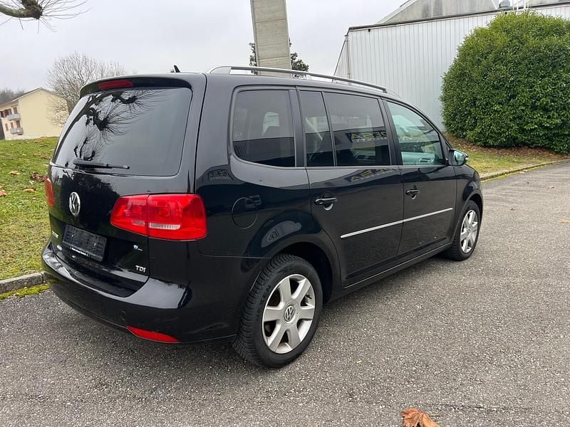 Gebraucht VW Touran Comfortline 105 PS (77 kW) 2010 Van / Kleinbus