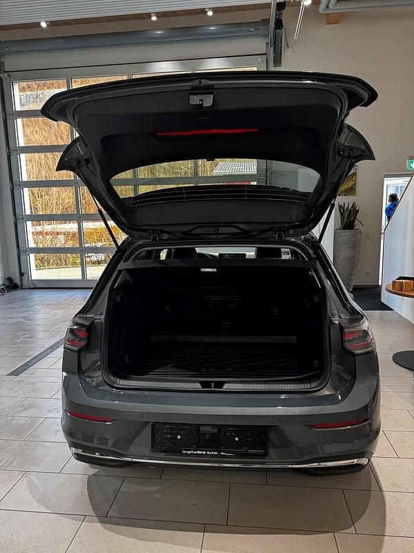 Gebraucht VW Golf VIII Style 204 PS (150 kW) 2024