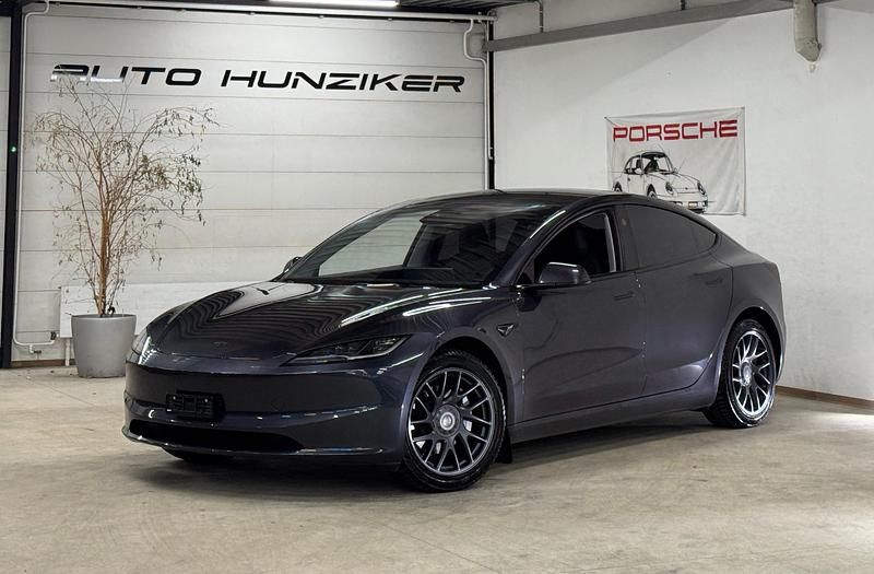 Gebraucht 2024 Tesla Model 3 Limousine | CHF 41’900 - Bild 1/4