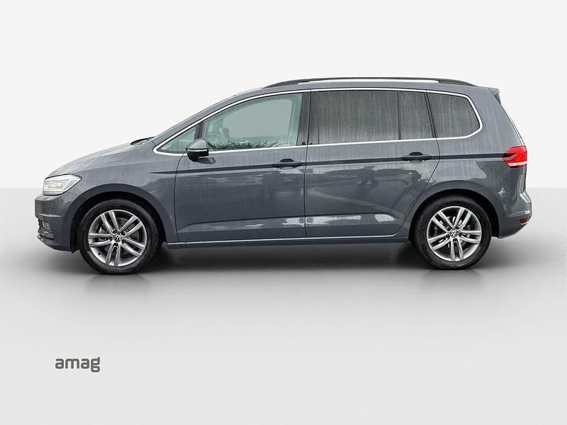 Gebraucht VW Touran Highline 150 PS (110 kW) 2024 Oyster silver metallic Van / Kleinbus
