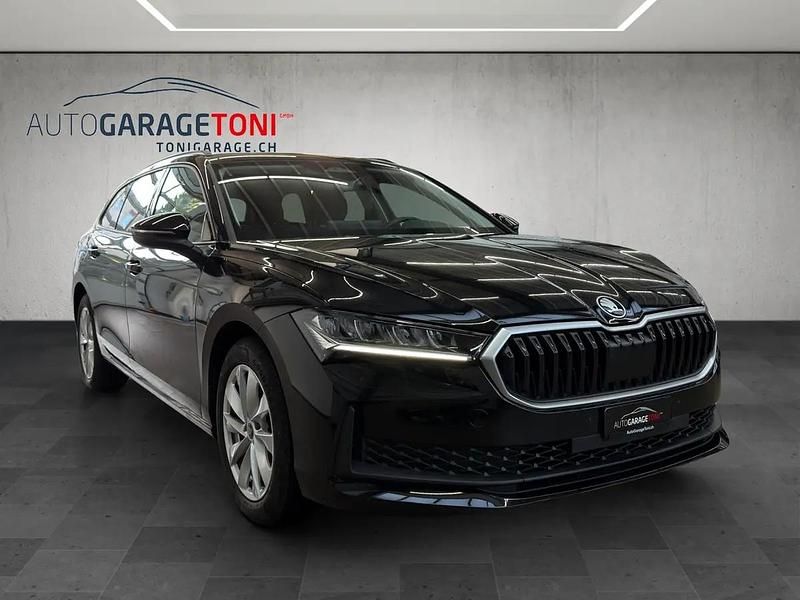 Gebraucht Skoda Superb Selection 150 PS (110 kW) 2026 Schwarz Kombi