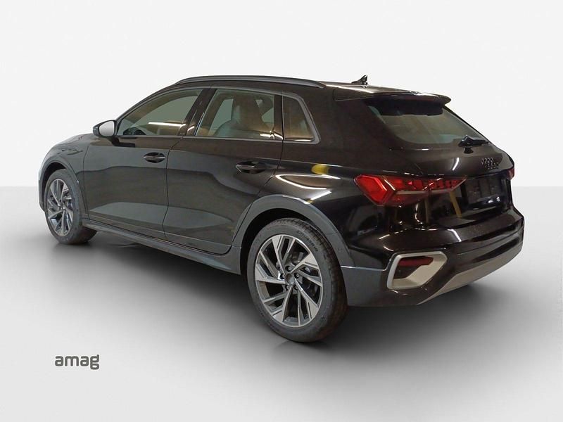 Neu Audi A3 Ambiente 150 PS (110 kW) 2025 Mythosschwarz metallic Limousine