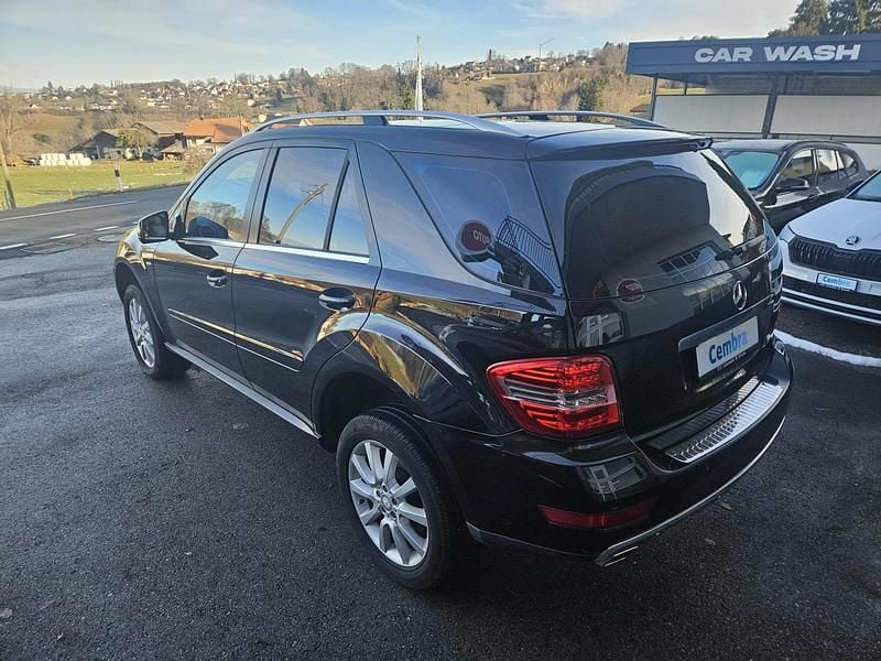 Gebraucht Mercedes ML350 211 PS (155 kW) 2011 SUV