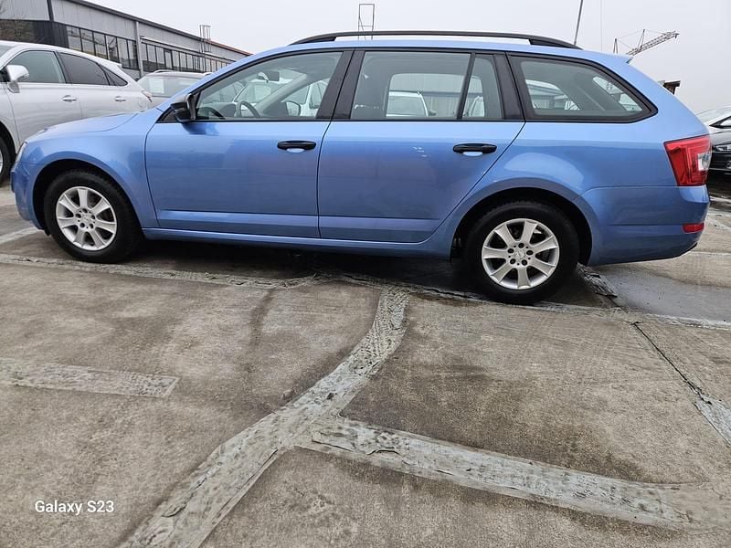 Gebraucht Skoda Octavia Active 105 PS (77 kW) 2013 Kombi