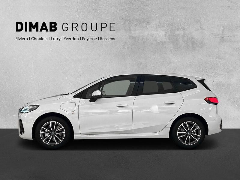 Gebraucht BMW 225 Active Tourer M Sport 245 PS (180 kW) 2023 Weiss Van / Kleinbus