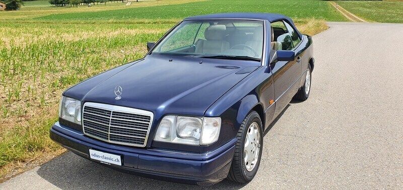 Gebraucht Mercedes E220 150 PS (110 kW) 1996 Cabrio