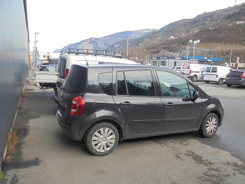 Gebraucht Renault Modus Expression 103 PS (75 kW) 2012 Van / Kleinbus