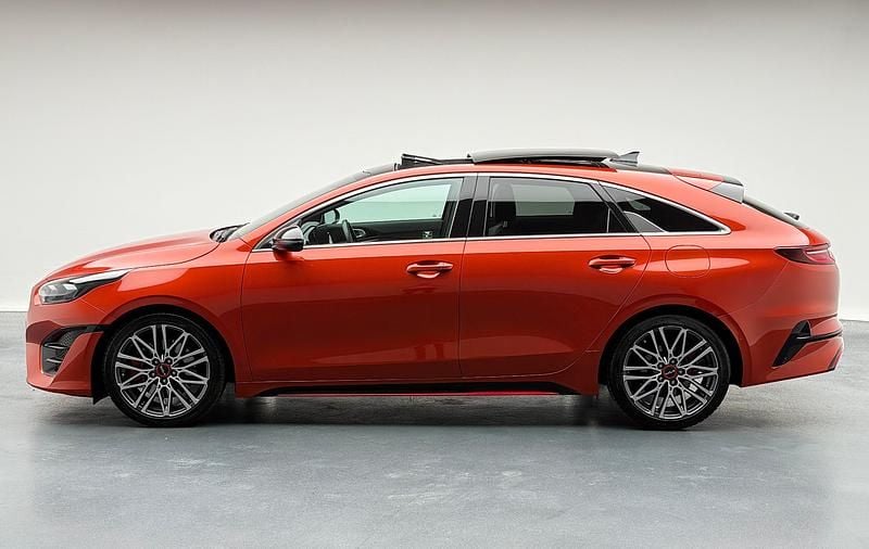 Gebraucht Kia ProCeed GT 204 PS (150 kW) 2024 Orange Limousine