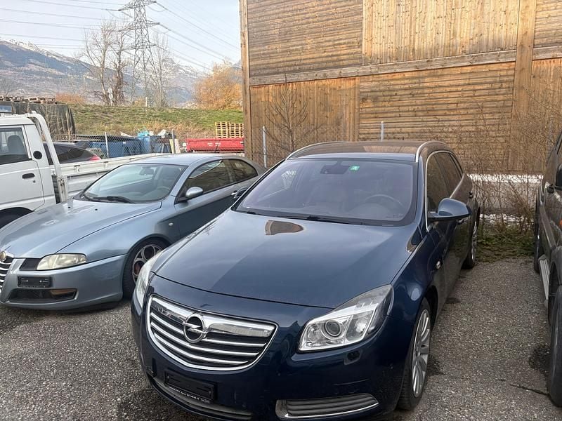 Gebraucht Opel Insignia Sport 220 PS (161 kW) 2011 Kombi
