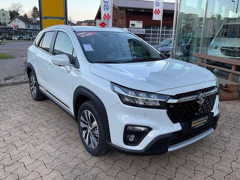 Gebraucht Suzuki SX4 S-Cross 116 PS (85 kW) 2024 Weiss SUV