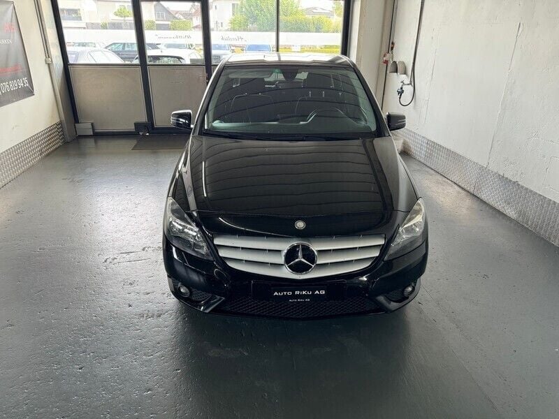 Gebraucht Mercedes B180 109 PS (80 kW) 2013 Van / Kleinbus