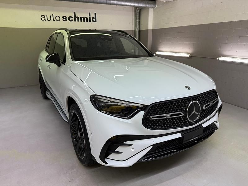 Gebraucht 2025 Mercedes GLC300e | CHF 79’900 - Bild 1/4