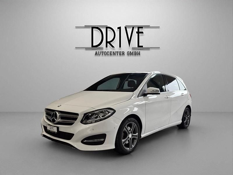 Gebraucht Mercedes B220 Urban 184 PS (135 kW) 2015 Weiss Van / Kleinbus