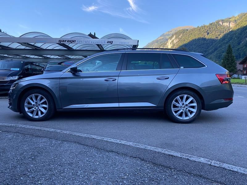Gebraucht 2023 Skoda Superb Ambition Kombi | CHF 25’800 (Fairer Preis) - Bild 1/4