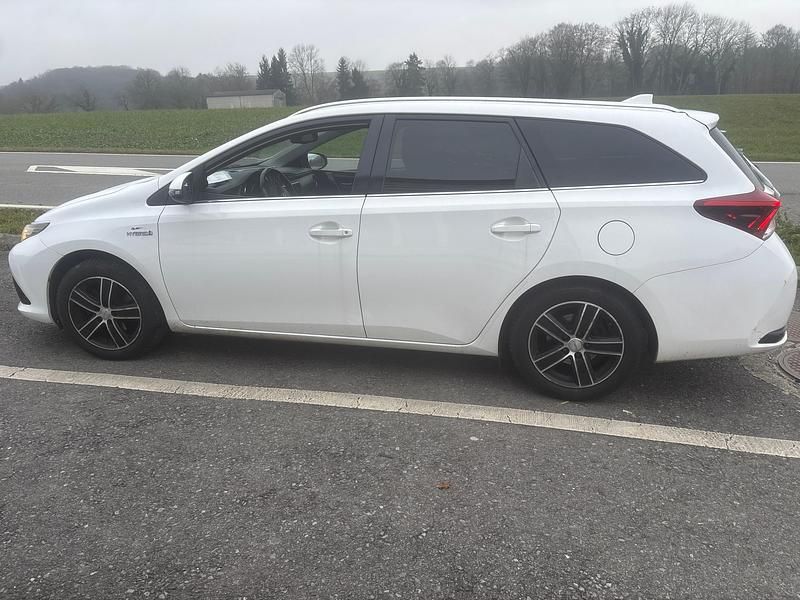 Gebraucht Toyota Auris Touring Sports Trend 136 PS (100 kW) 2017 Kombi