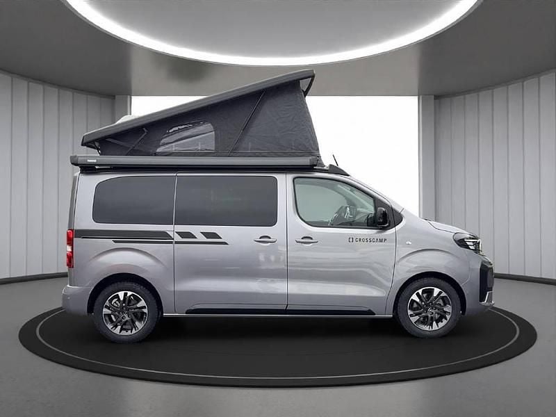 Neu Opel Zafira 180 PS (132 kW) 2026