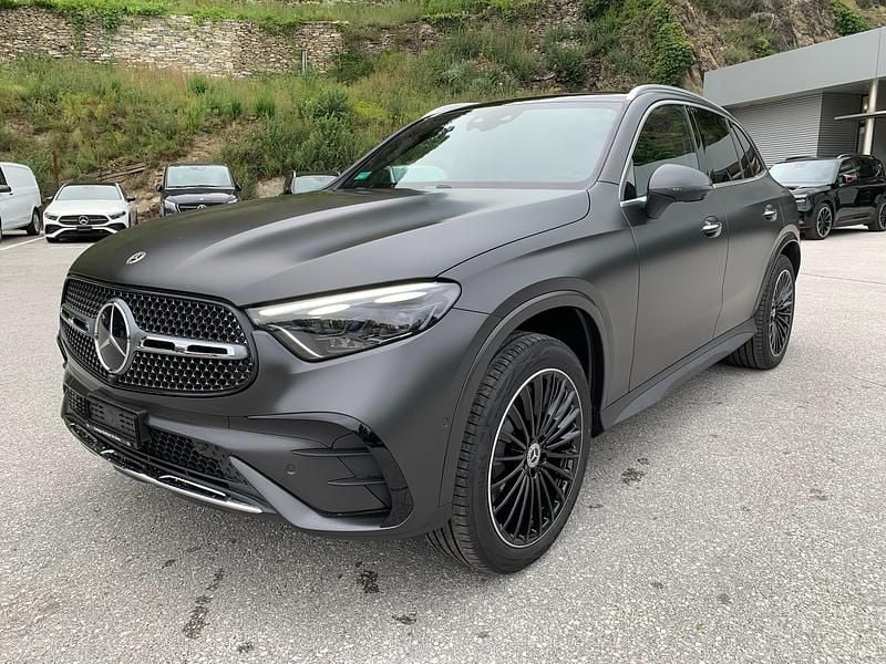 Neu 2025 Mercedes GLC300e AMG line SUV | CHF 87’500 - Bild 1/4