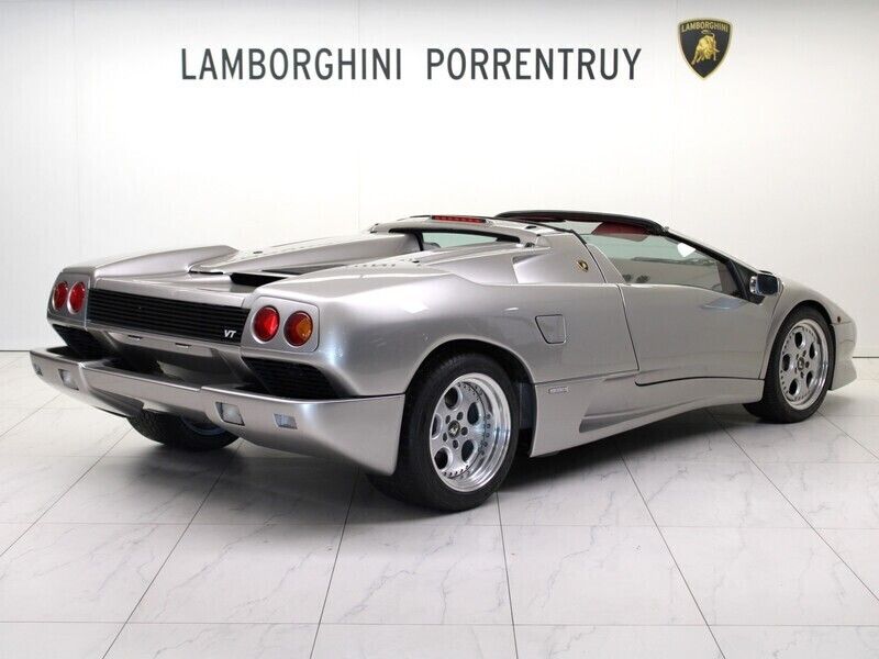 Gebraucht Lamborghini Diablo 492 PS (361 kW) 1998 Grau Cabrio