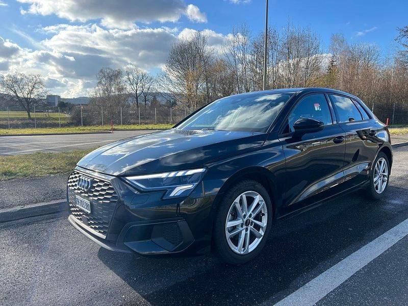 Gebraucht Audi A3 Attraction 150 PS (110 kW) 2023 Limousine