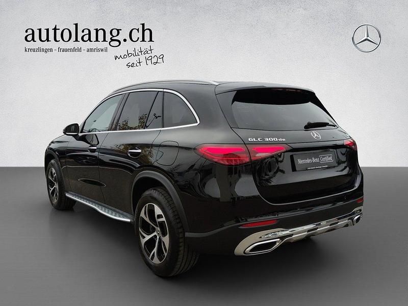 Gebraucht Mercedes GLC300e Avantgarde 333 PS (244 kW) 2024 Schwarz SUV
