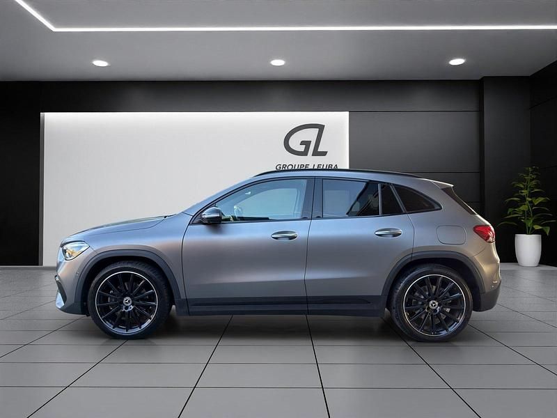 Gebraucht Mercedes GLA220 AMG line 190 PS (139 kW) 2021 Grau SUV