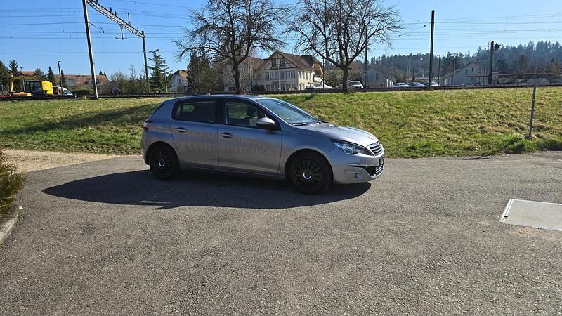 Gebraucht Peugeot 308 Active 125 PS (91 kW) 2013