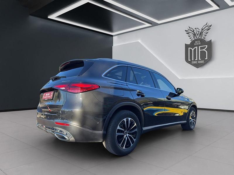 Gebraucht Mercedes GLC200 204 PS (150 kW) 2022 SUV