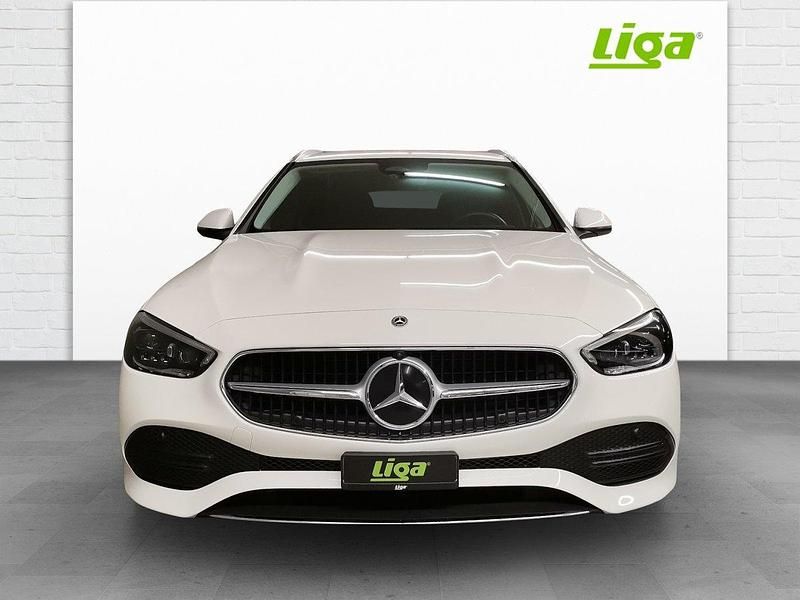 Gebraucht Mercedes C220 Avantgarde 200 PS (147 kW) 2022 Kombi