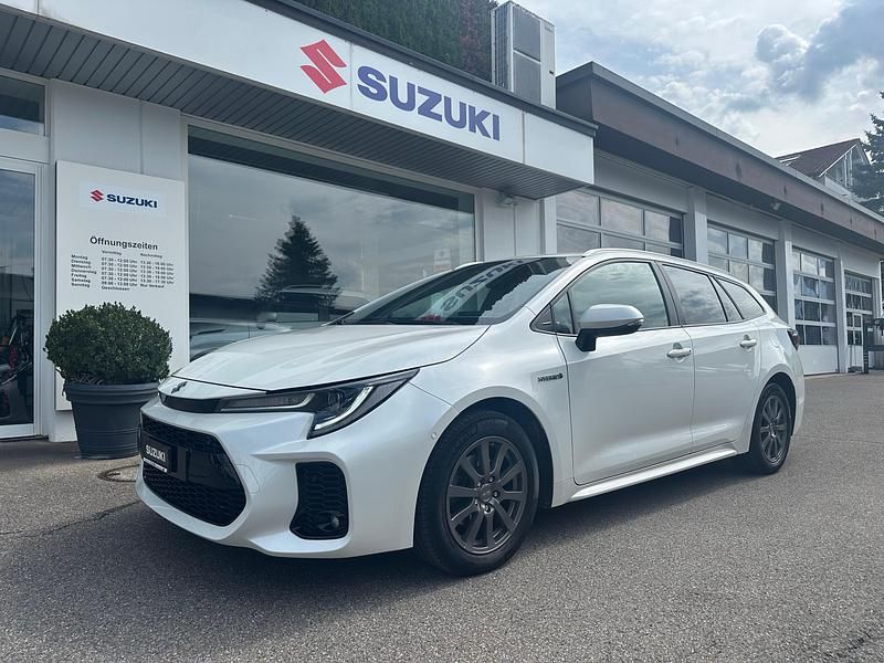 Gebraucht Suzuki Swace 122 PS (89 kW) 2020 Weiss Kombi