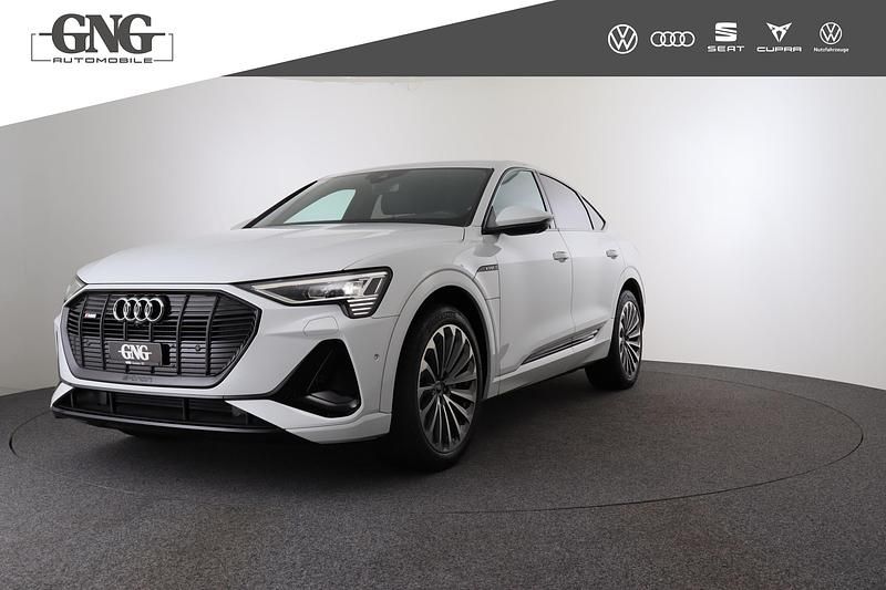 Gebraucht Audi e-tron Attraction 230 kW (313 PS) 2021 SUV