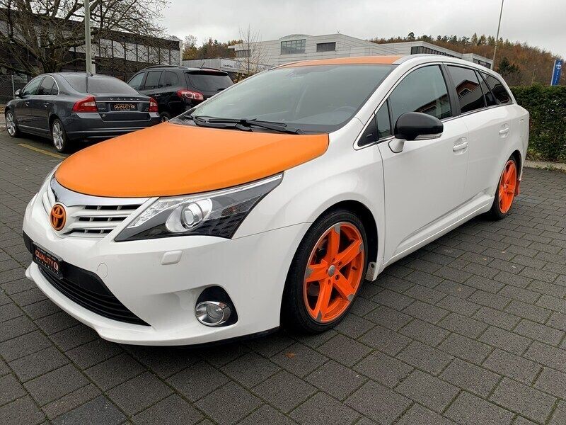 Gebraucht Toyota Avensis Premium 246 PS (180 kW) 2012 Kombi