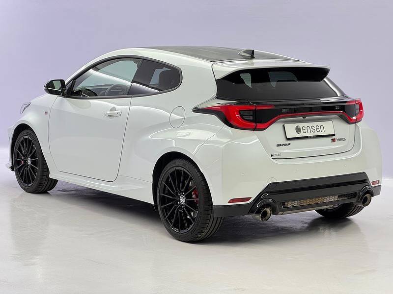 Gebraucht Toyota Yaris Sport 280 PS (205 kW) 2024 Weiss Limousine