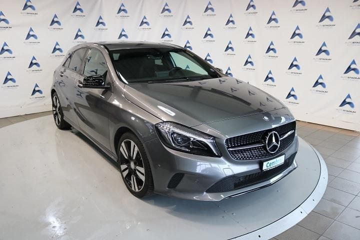 Gebraucht Mercedes A200 Night 156 PS (114 kW) 2017 Limousine