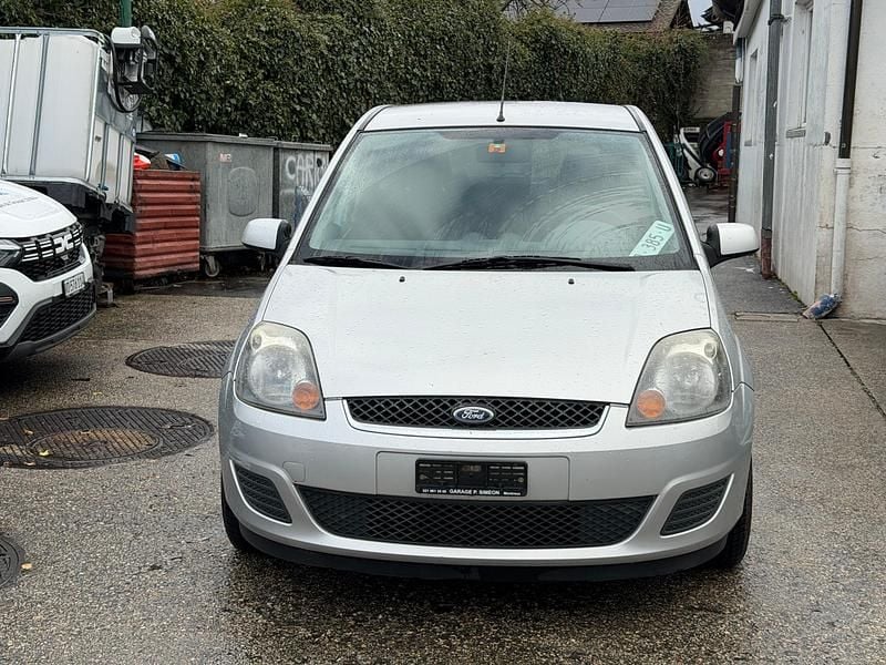 Gebraucht 2010 Ford Fiesta Trend | CHF 2’500 (Superpreis) - Bild 1/4