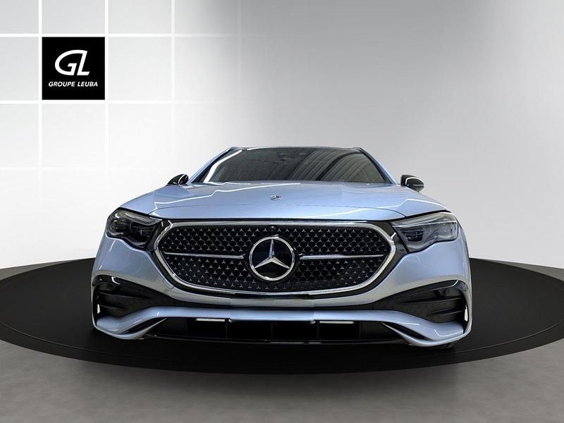 Neu Mercedes E220 197 PS (144 kW) 2025 Grau Kombi