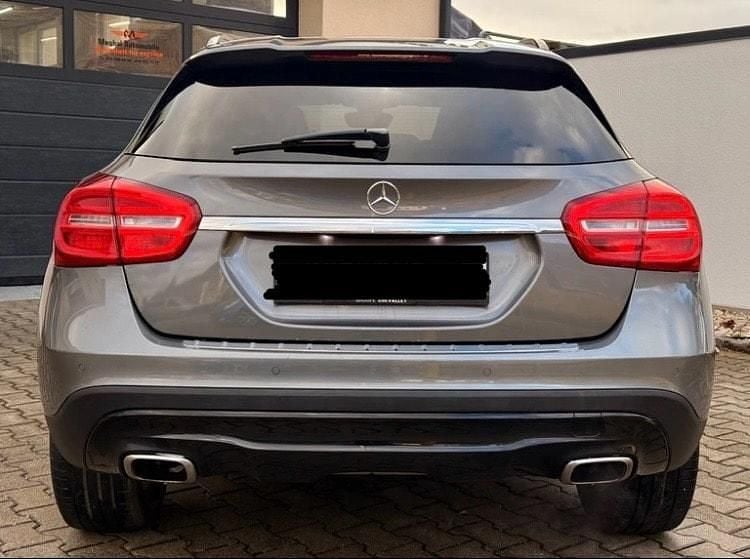 Gebraucht Mercedes GLA200 Night 156 PS (114 kW) 2016 SUV