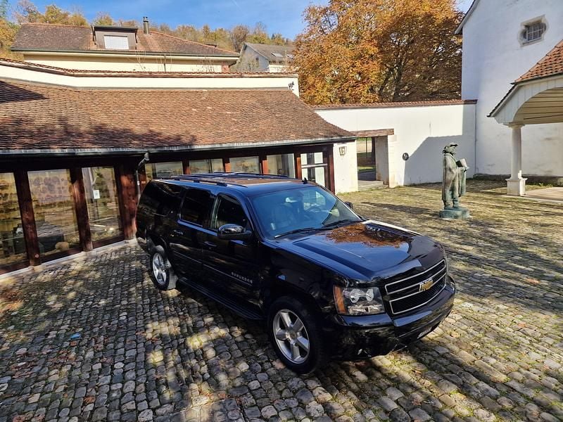 Gebraucht 2010 Chevrolet Suburban SUV | CHF 21’900 - Bild 1/4